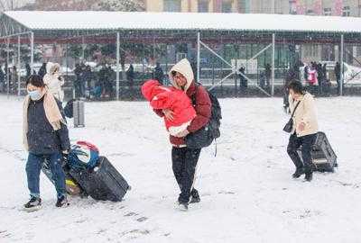Travel Chaos for Millions as Winter Weather Disrupts Chinese New Year Journeys